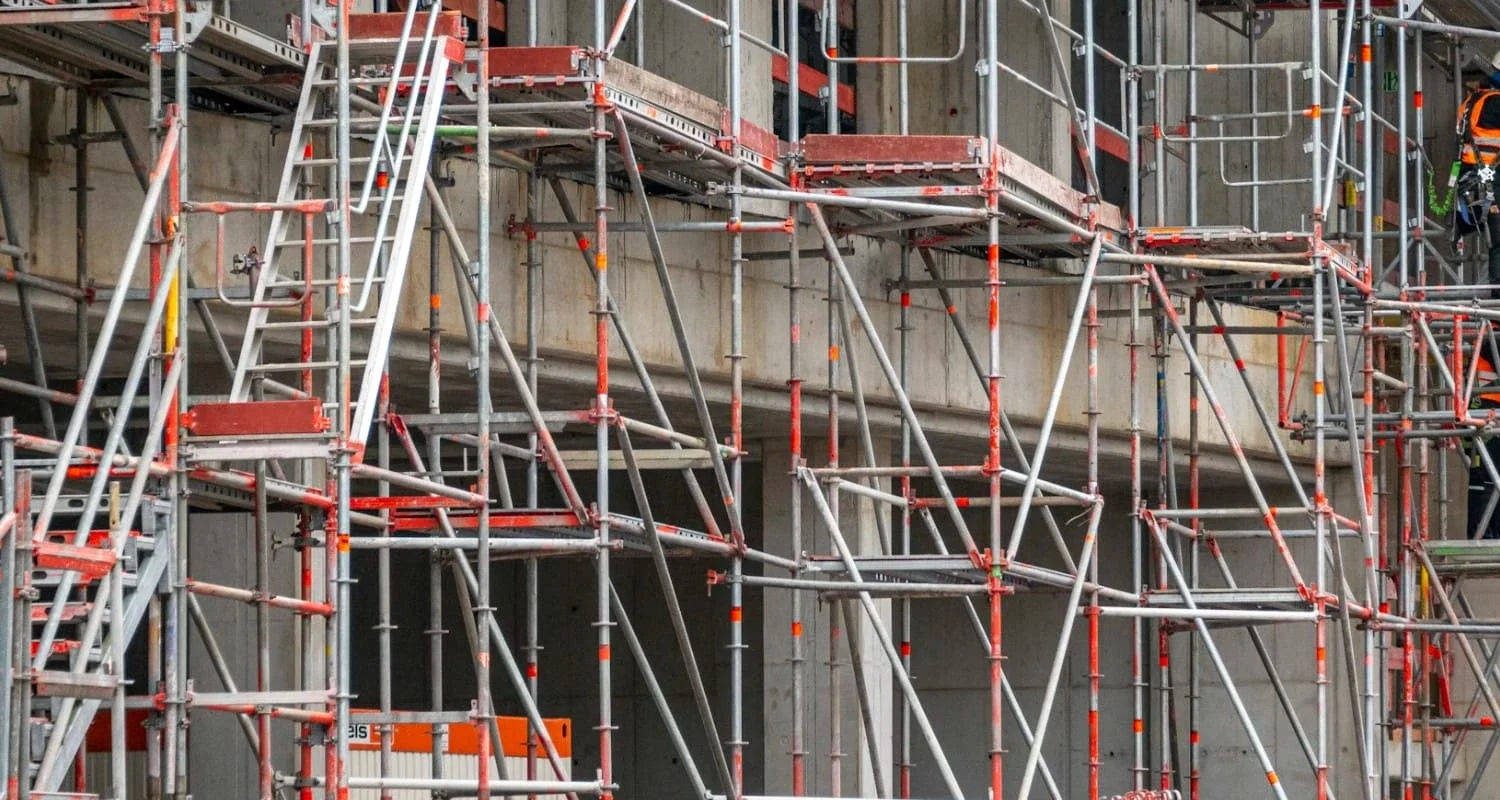 alquiler-de-andamios-certificados-bogota